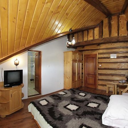 Pensiunea Lacramioara Săcel Extérieur photo