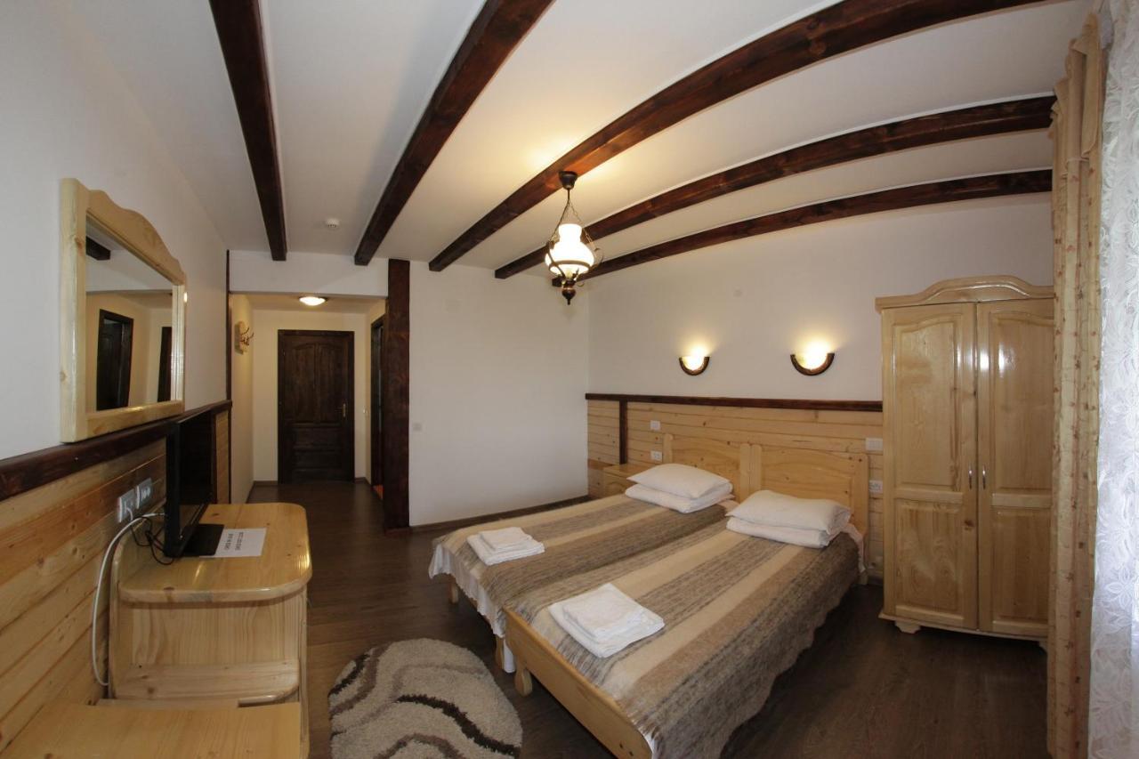 Pensiunea Lacramioara Săcel Extérieur photo