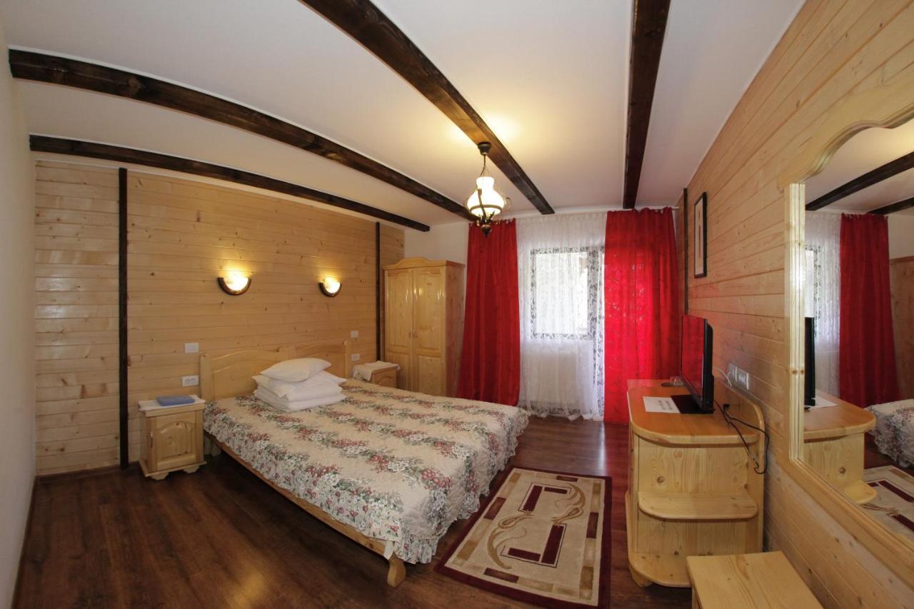 Pensiunea Lacramioara Săcel Extérieur photo