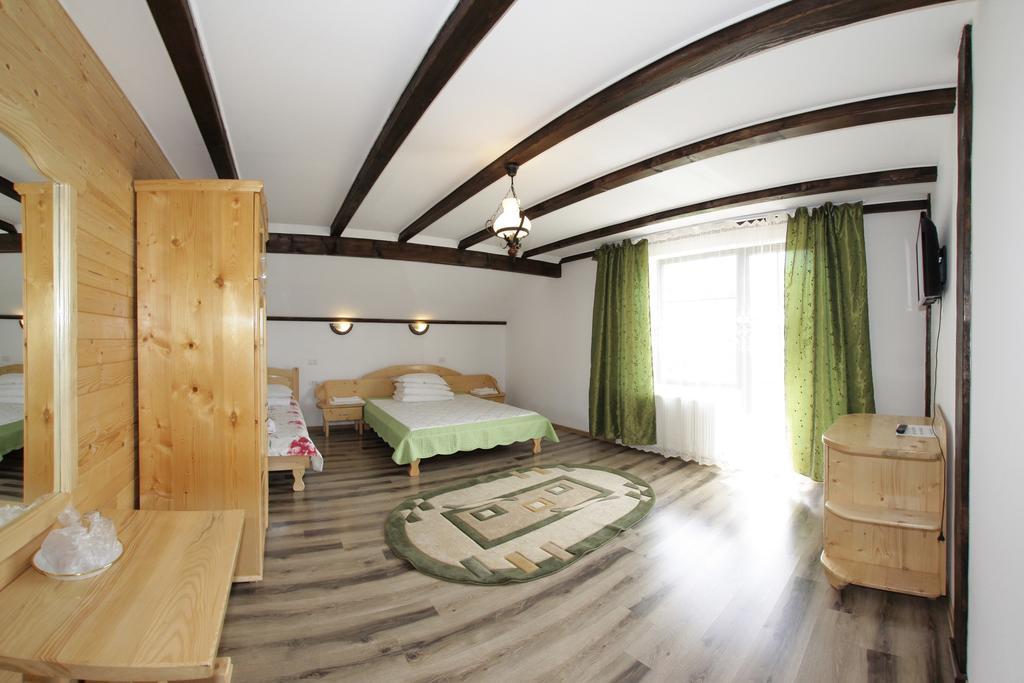 Pensiunea Lacramioara Săcel Extérieur photo